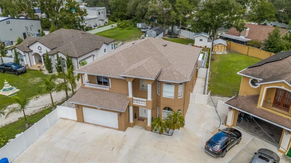 10806 PEREZ DRIVE Tampa, FL 33618