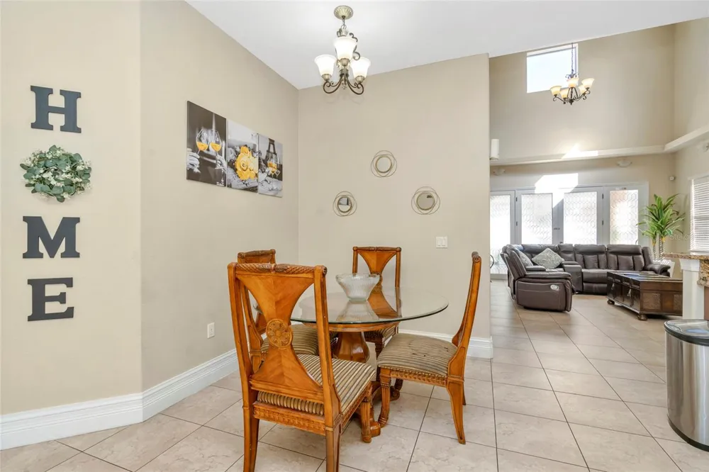 10806 PEREZ DRIVE Tampa, FL 33618