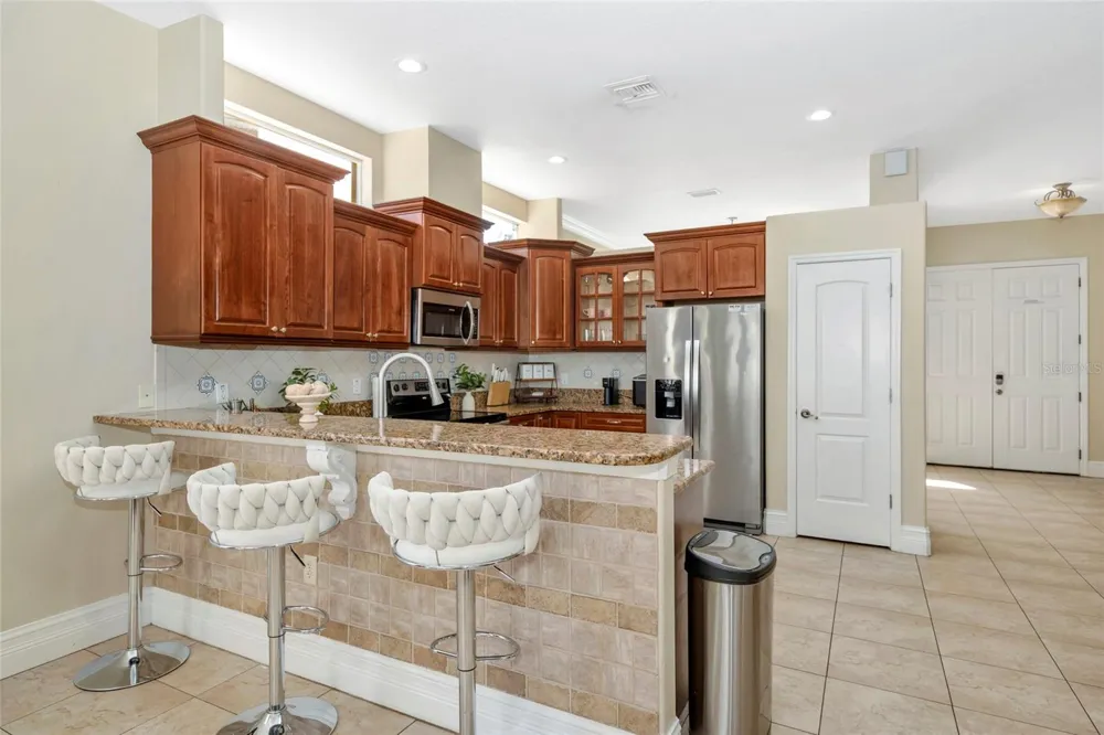 10806 PEREZ DRIVE Tampa, FL 33618