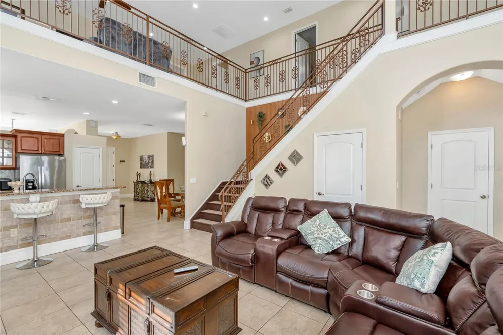 10806 PEREZ DRIVE Tampa, FL 33618