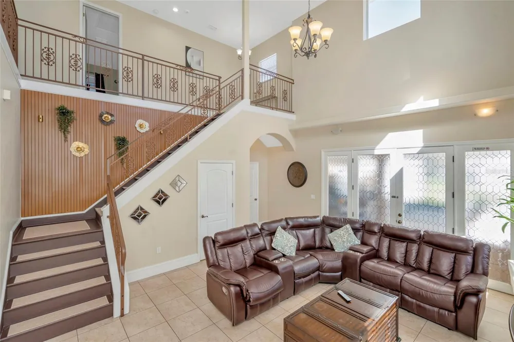 10806 PEREZ DRIVE Tampa, FL 33618