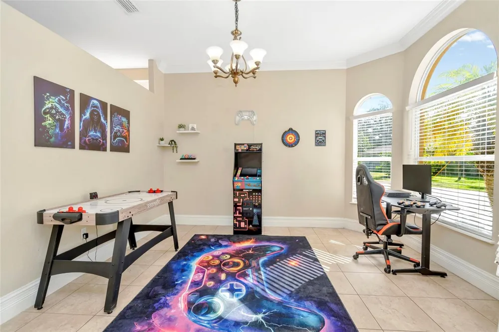10806 PEREZ DRIVE Tampa, FL 33618