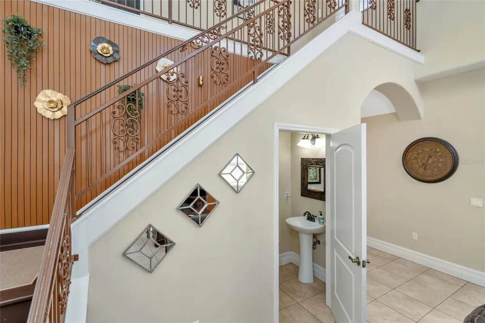 10806 PEREZ DRIVE Tampa, FL 33618