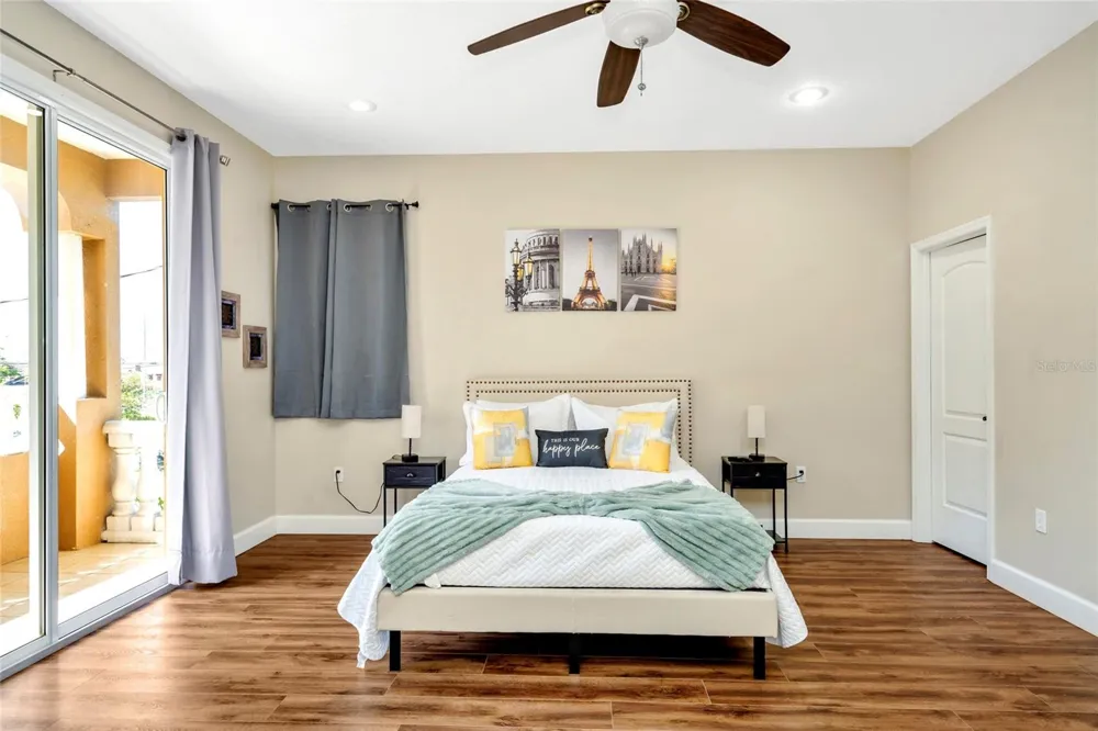 10806 PEREZ DRIVE Tampa, FL 33618