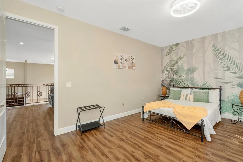 10806 PEREZ DRIVE Tampa, FL 33618