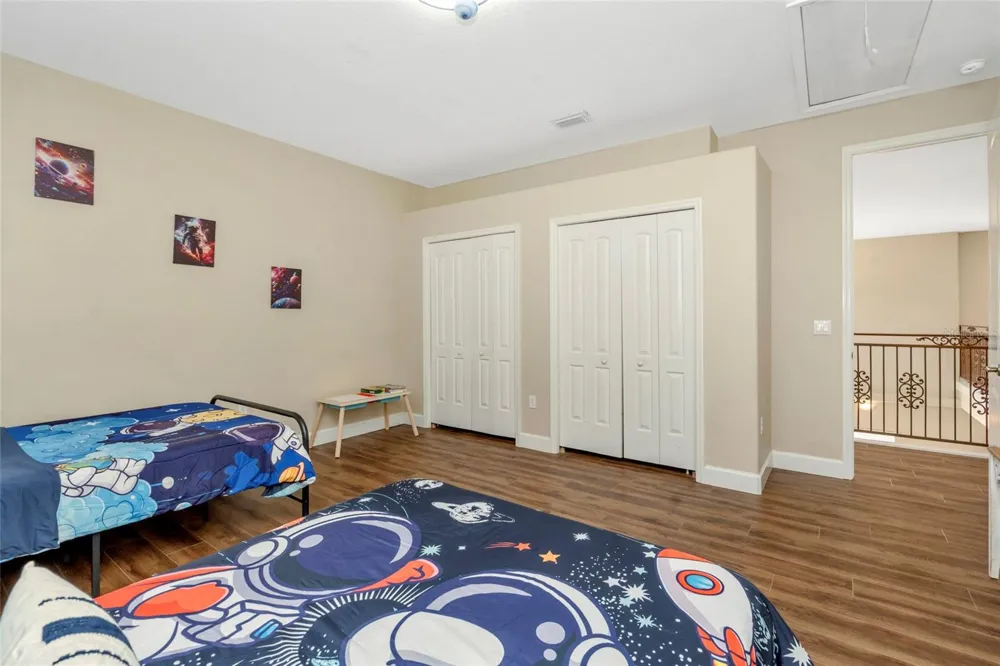 10806 PEREZ DRIVE Tampa, FL 33618