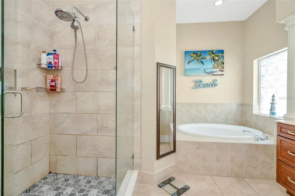 10806 PEREZ DRIVE Tampa, FL 33618