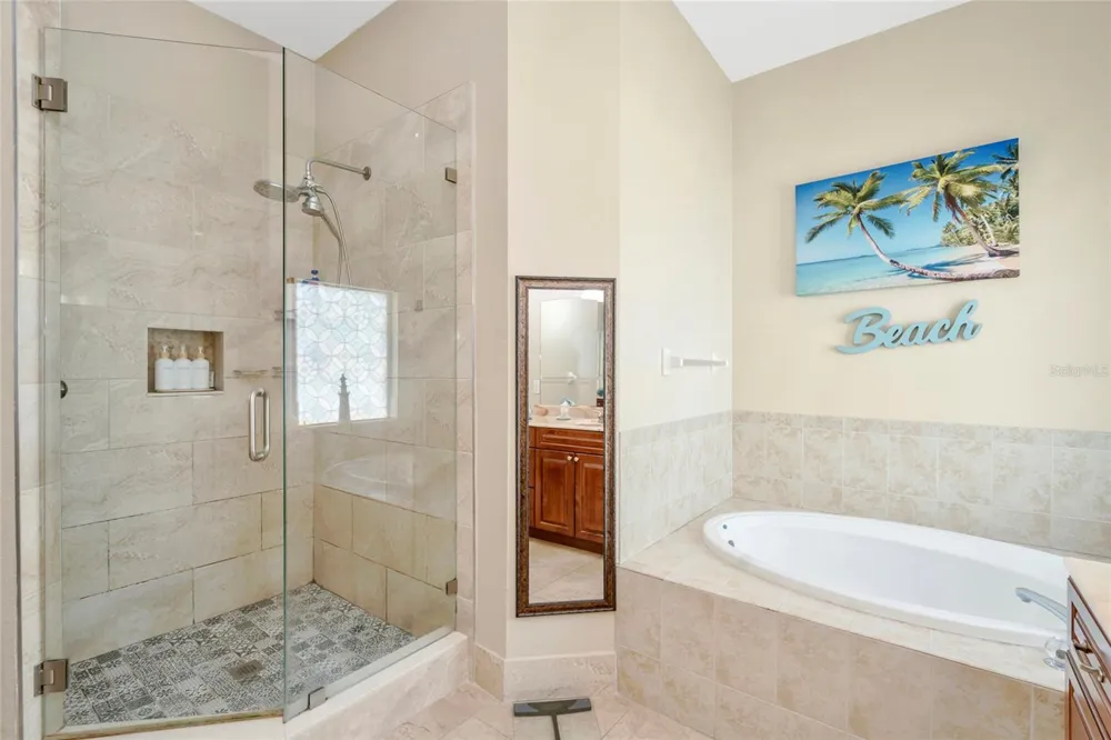 10806 PEREZ DRIVE Tampa, FL 33618