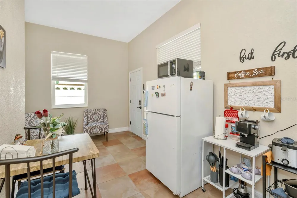 10806 PEREZ DRIVE Tampa, FL 33618