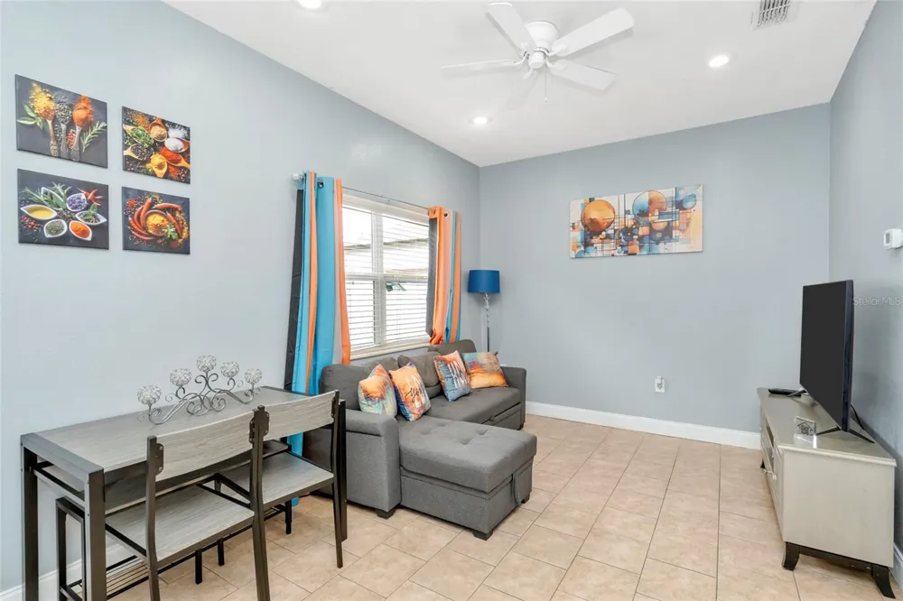 10806 PEREZ DRIVE Tampa, FL 33618