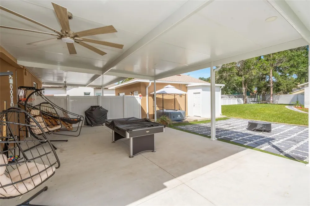 10806 PEREZ DRIVE Tampa, FL 33618