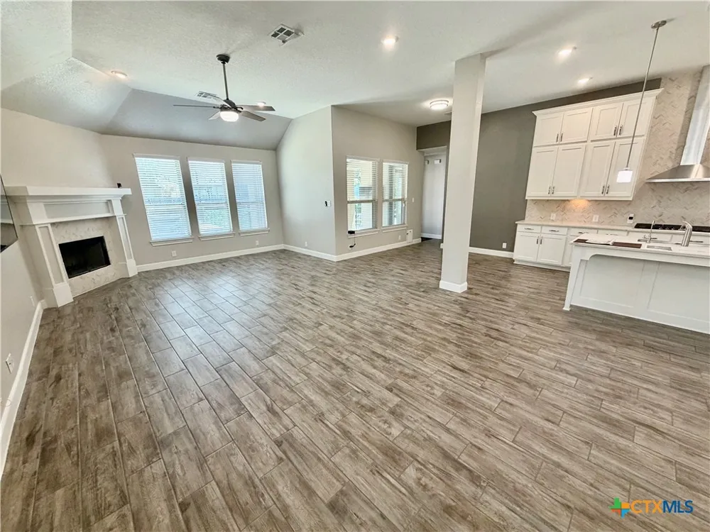 1404 Pioneer Drive New Braunfels, TX 78132
