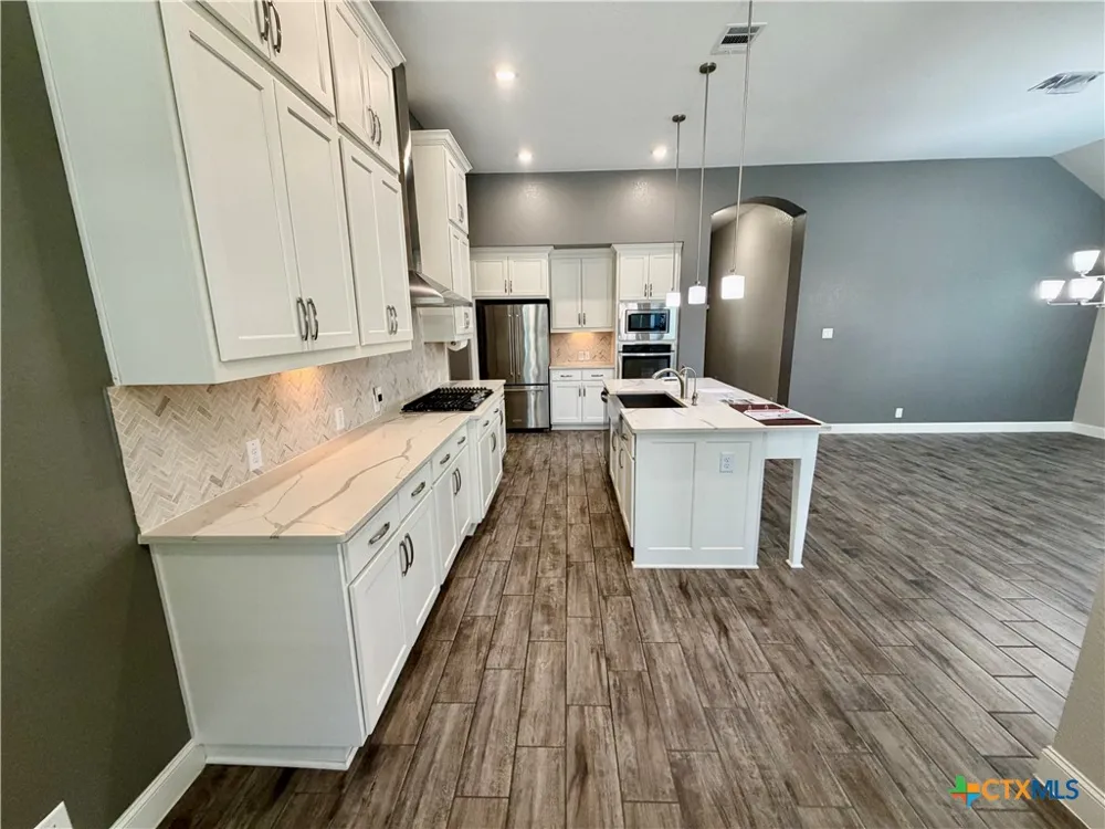 1404 Pioneer Drive New Braunfels, TX 78132
