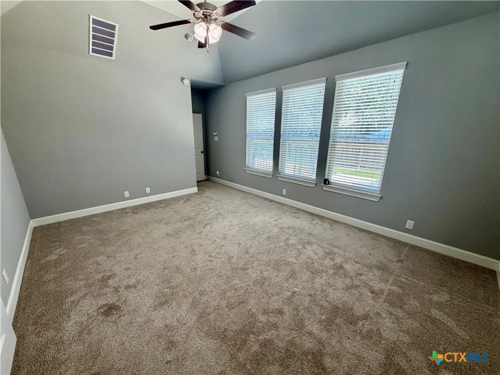 1404 Pioneer Drive New Braunfels, TX 78132