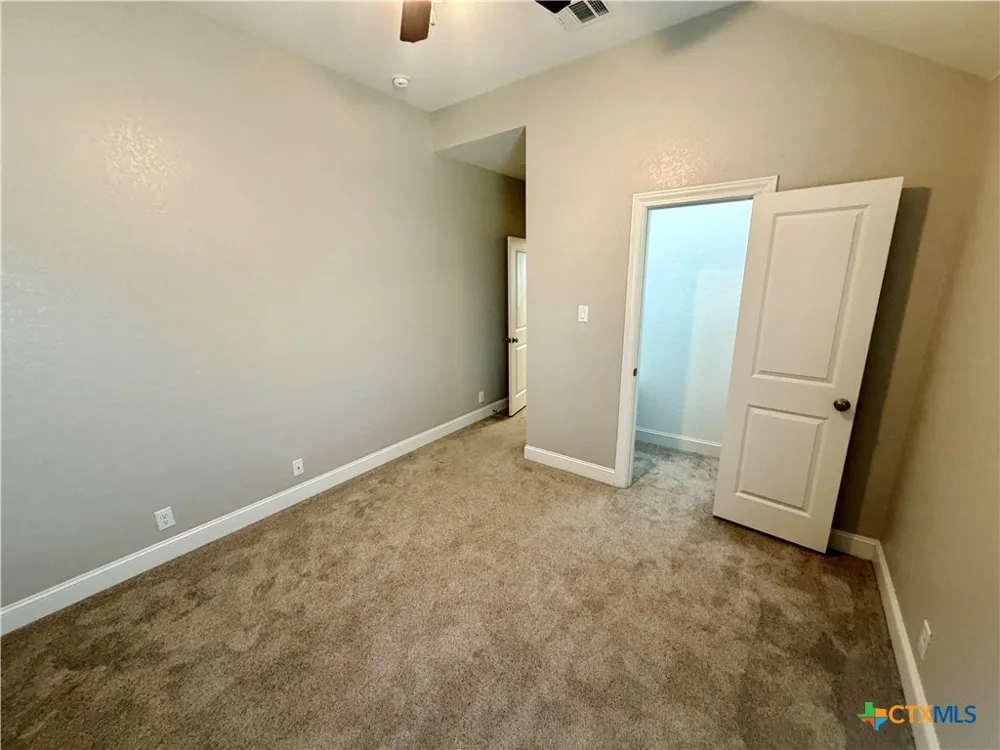1404 Pioneer Drive New Braunfels, TX 78132