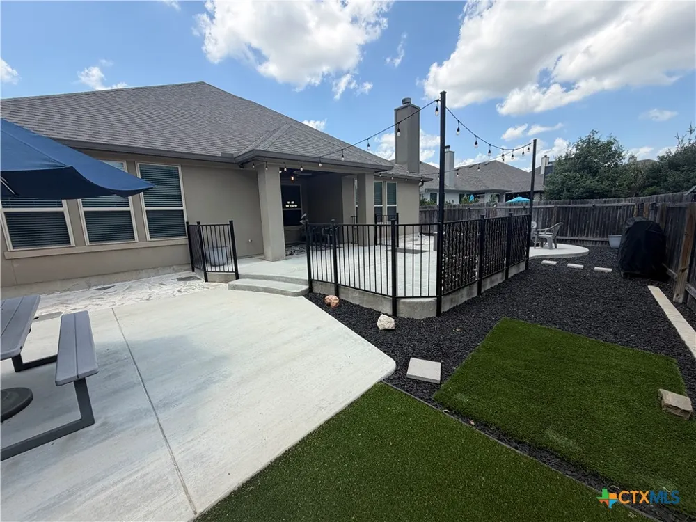1404 Pioneer Drive New Braunfels, TX 78132