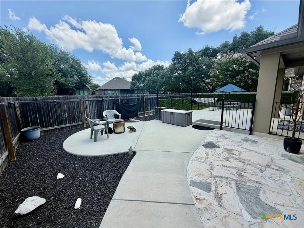 1404 Pioneer Drive New Braunfels, TX 78132