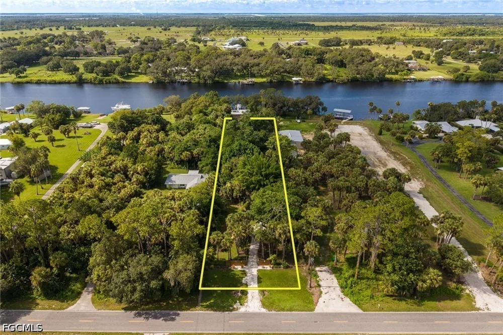 County Rd 78 Labelle, FL 33935