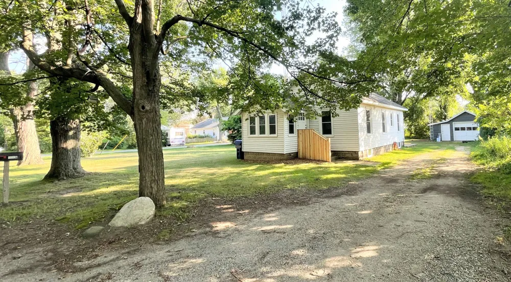 1146 Coolidge Avenue Benton Charter Township, MI 49022