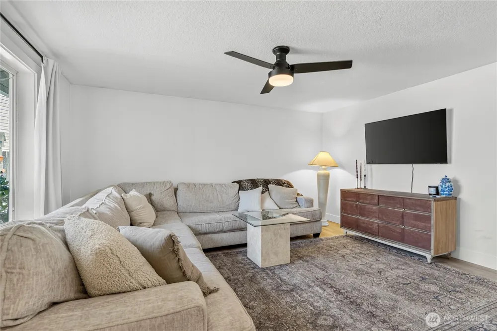 186 DECATUR DRIVE Kelso, WA 98626