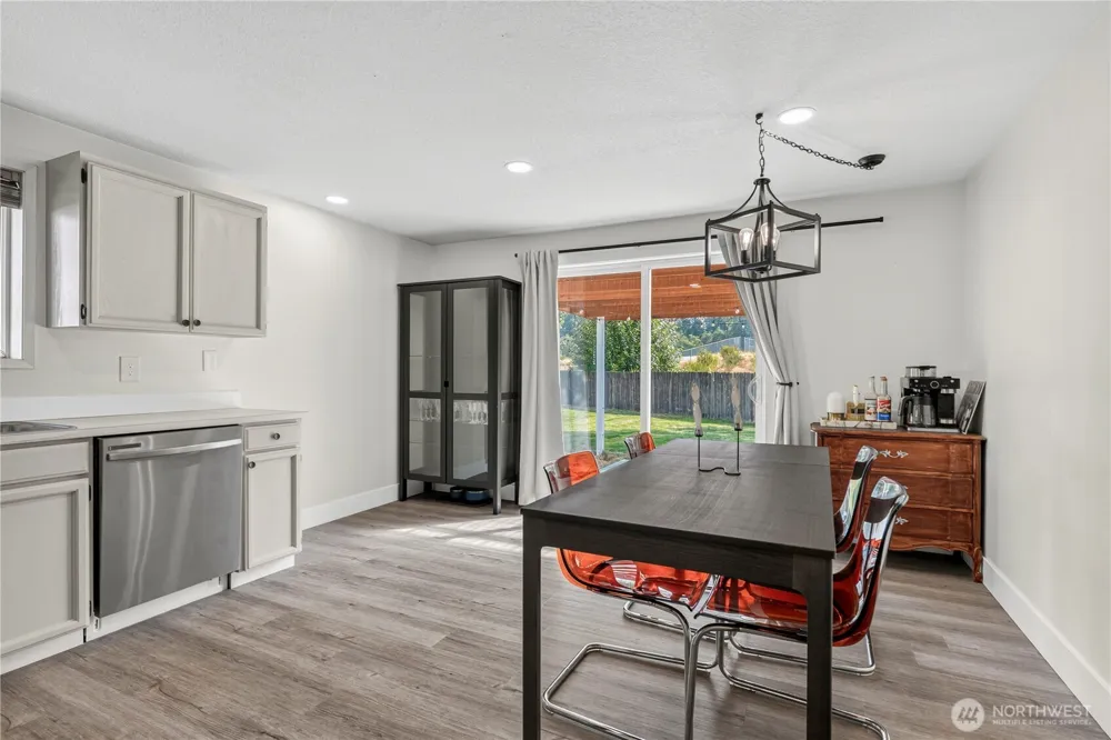 186 DECATUR DRIVE Kelso, WA 98626