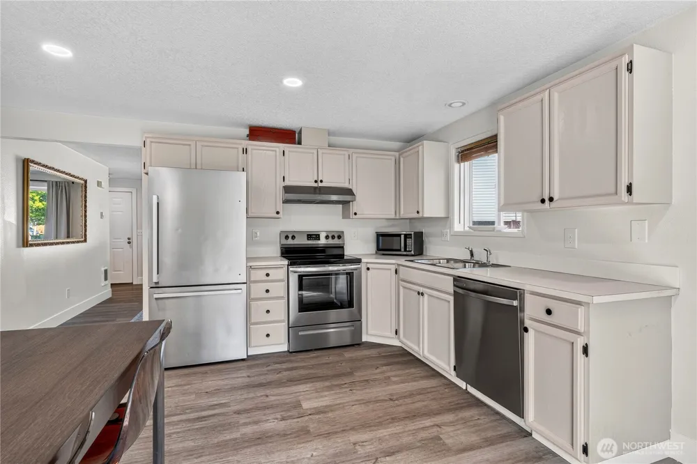 186 DECATUR DRIVE Kelso, WA 98626