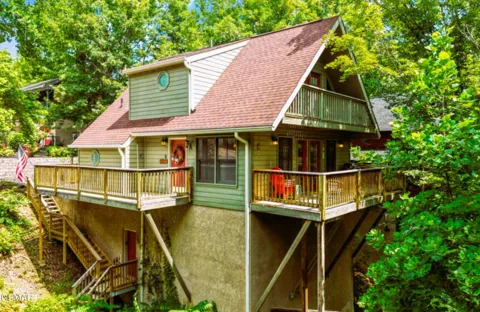 333 Woodridge Way