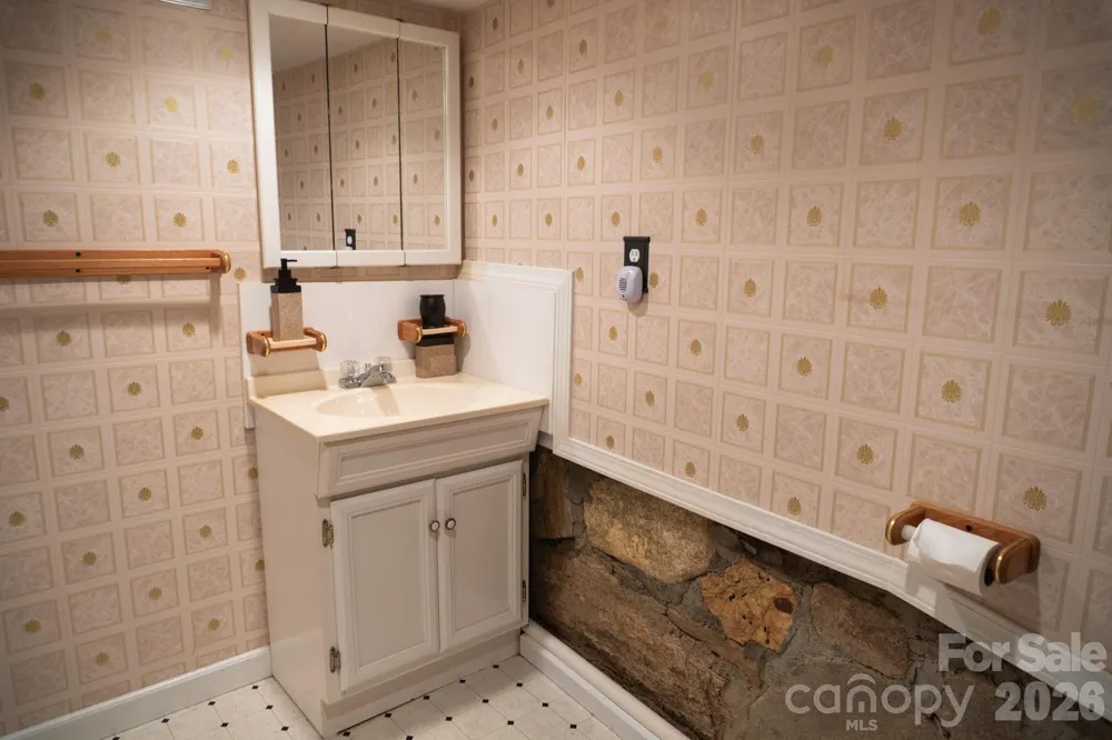 104 Ash Drive Maggie Valley, NC 28751