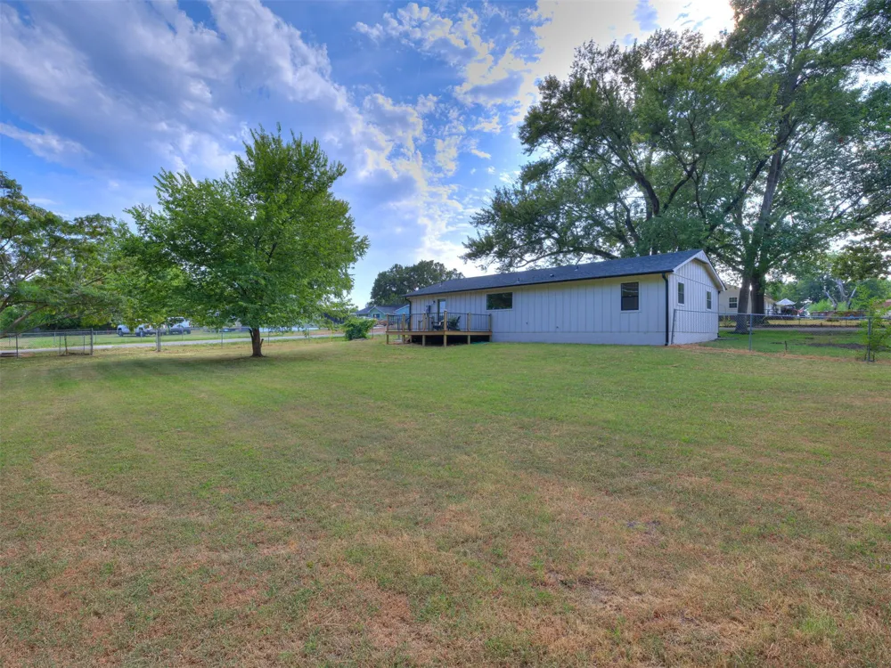10401 Wolf Creek Drive Grove, OK 74344