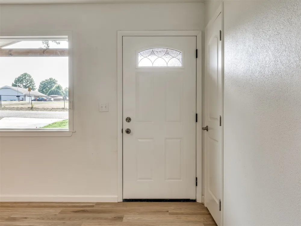 10401 Wolf Creek Drive Grove, OK 74344