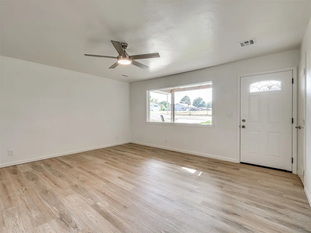 10401 Wolf Creek Drive Grove, OK 74344