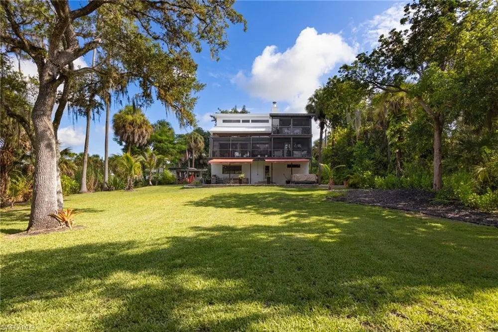 4359 County Rd 78 Labelle, FL 33935
