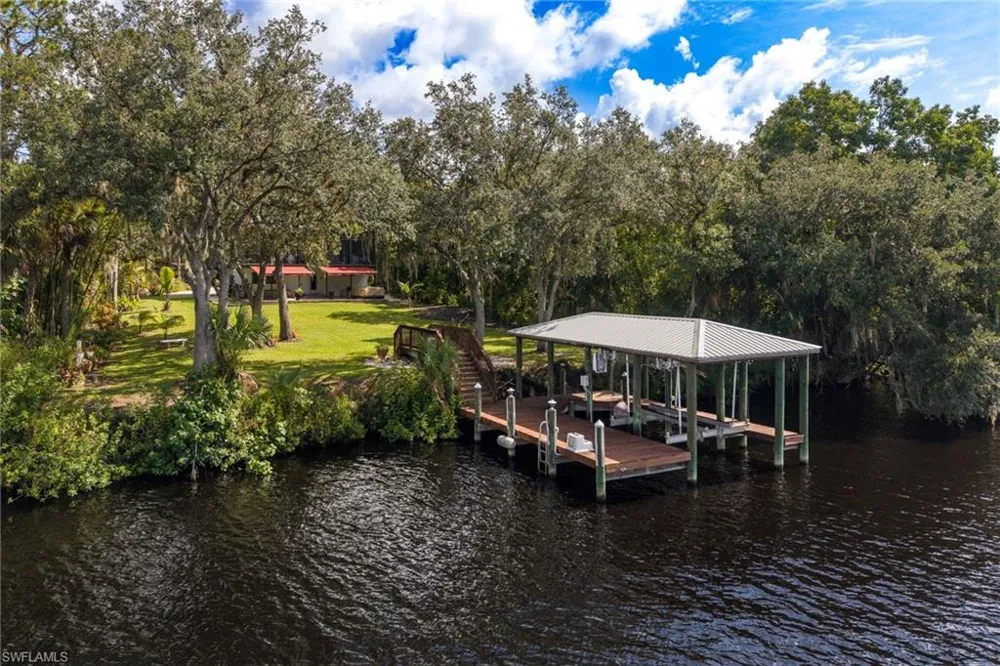 4359 County Rd 78 Labelle, FL 33935