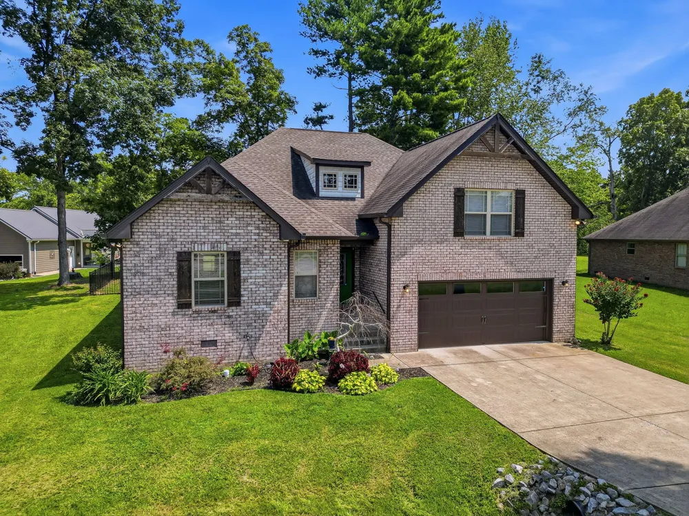 1044 Northridge Dr Greenbrier, TN 37073