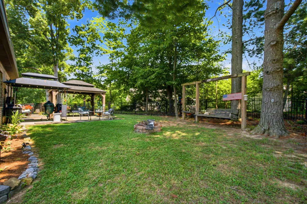 1044 Northridge Dr Greenbrier, TN 37073