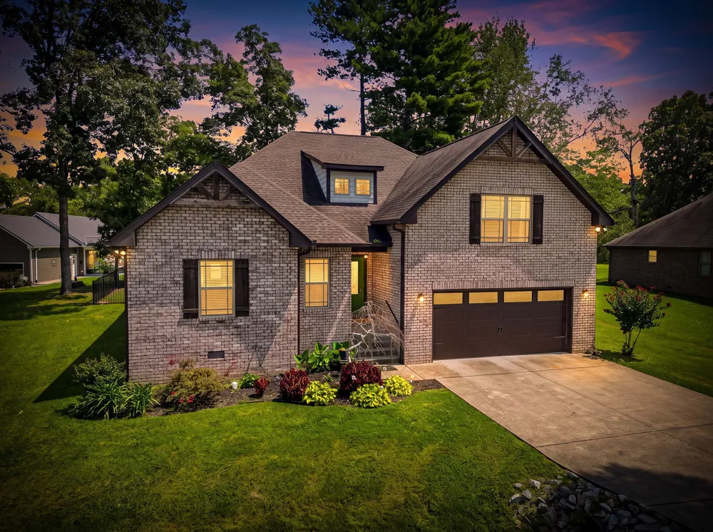 1044 Northridge Dr Greenbrier, TN 37073