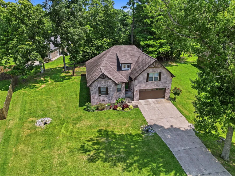 1044 Northridge Dr Greenbrier, TN 37073