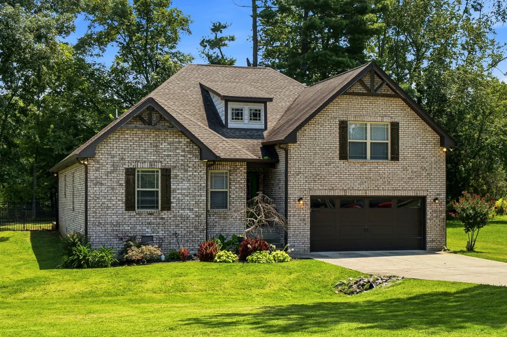 1044 Northridge Dr Greenbrier, TN 37073