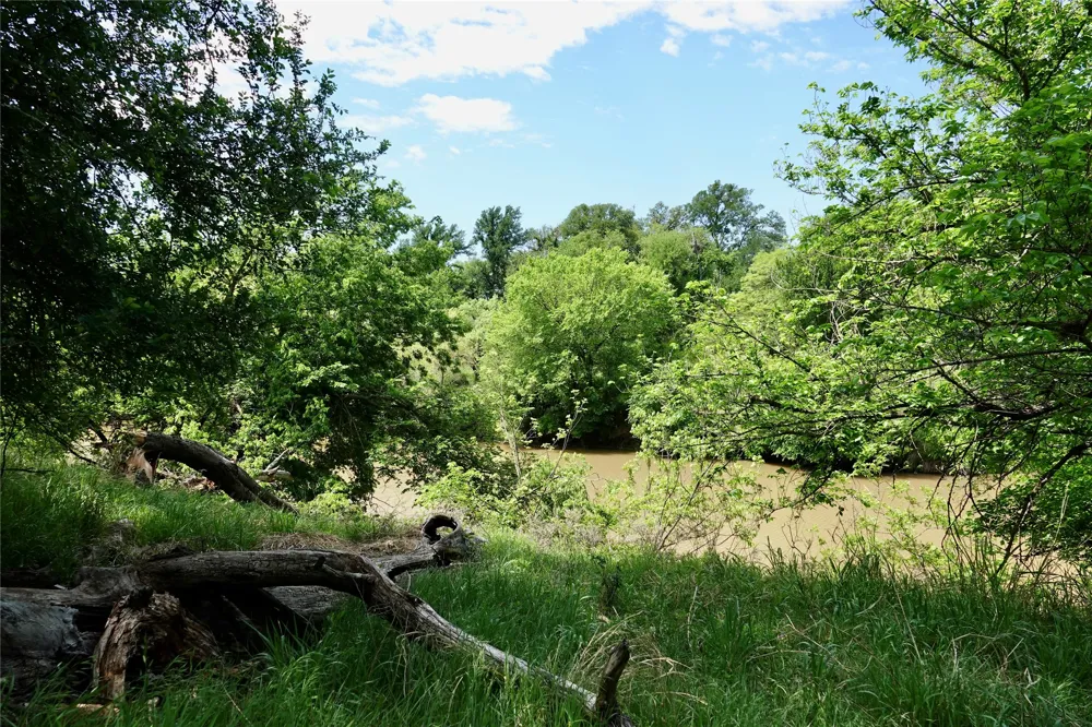 588 S County Road 430 Goldthwaite, TX 76844