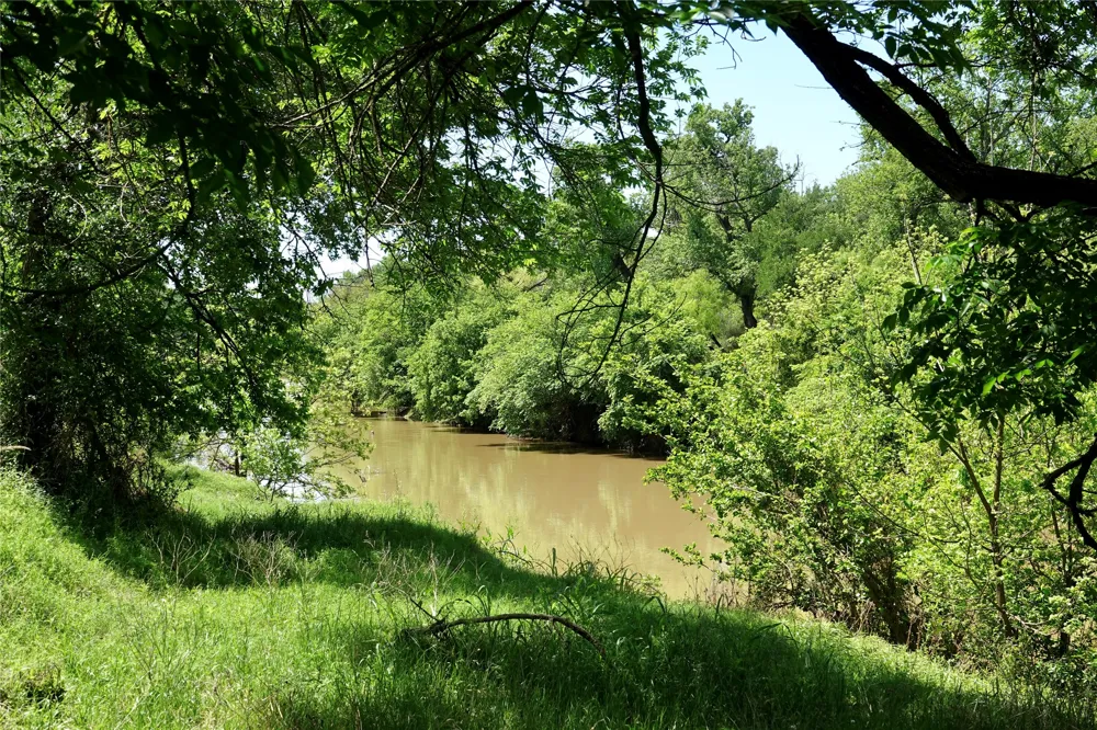 588 S County Road 430 Goldthwaite, TX 76844