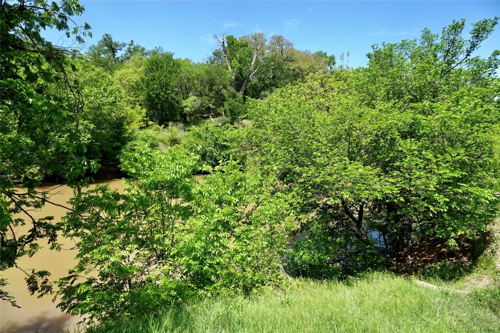 588 S County Road 430 Goldthwaite, TX 76844