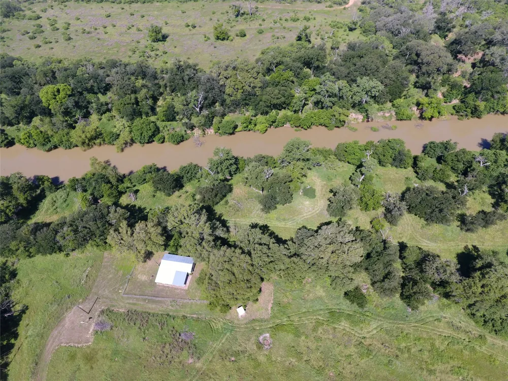 588 S County Road 430 Goldthwaite, TX 76844