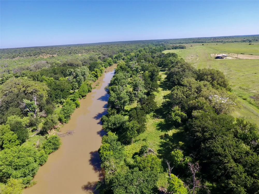 588 S County Road 430 Goldthwaite, TX 76844