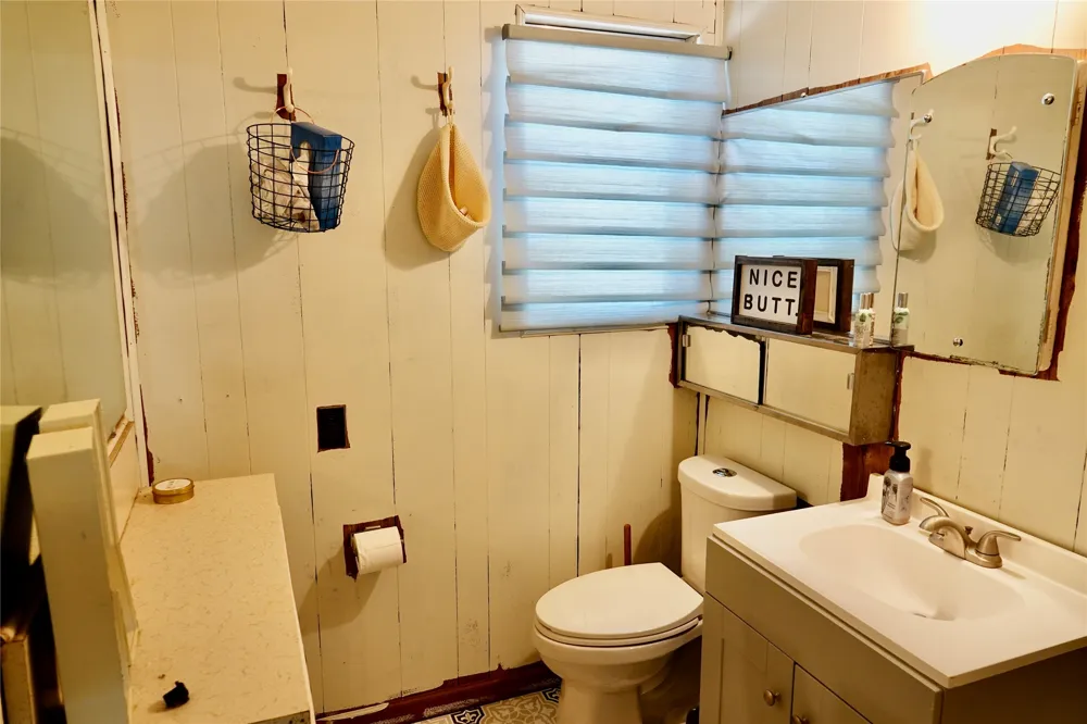 588 S County Road 430 Goldthwaite, TX 76844