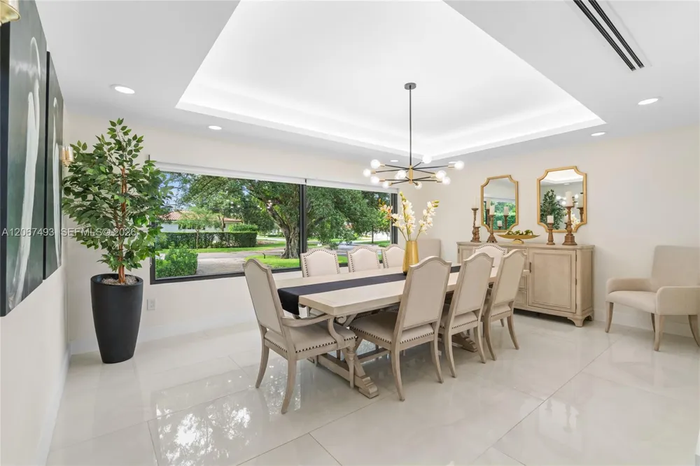 5720 SW 128th St Pinecrest, FL 33156