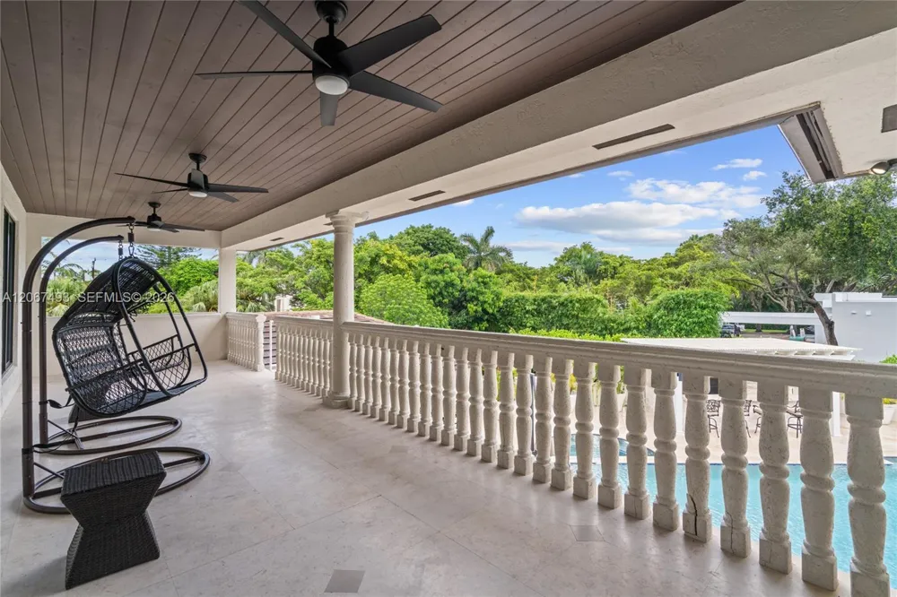 5720 SW 128th St Pinecrest, FL 33156