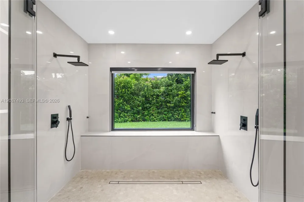 5720 SW 128th St Pinecrest, FL 33156