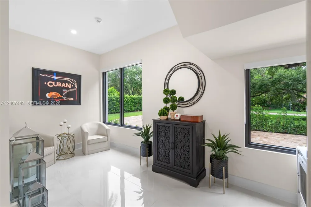 5720 SW 128th St Pinecrest, FL 33156