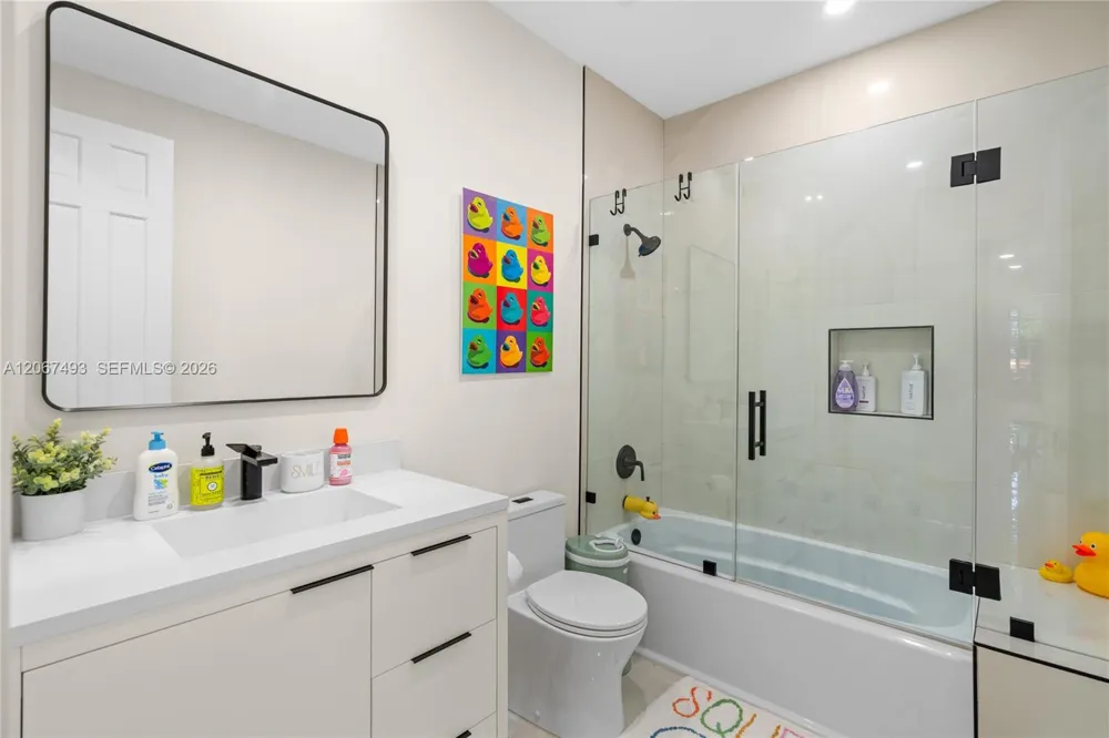 5720 SW 128th St Pinecrest, FL 33156