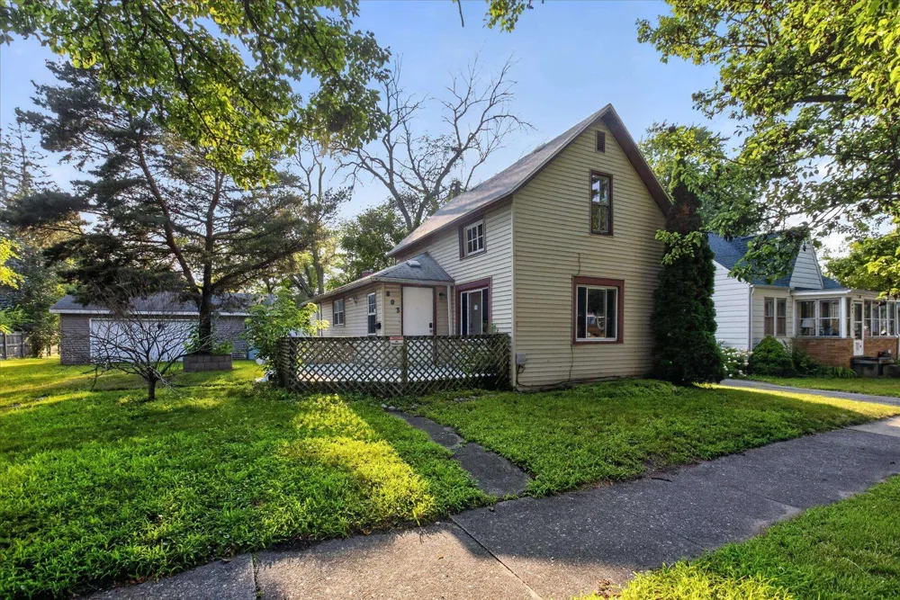 803 Joseph Street Bay City City, MI 48706